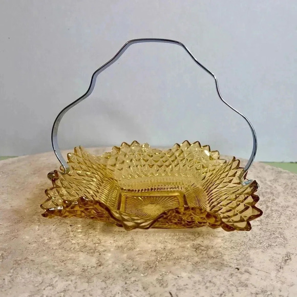 Vintage Yellow Silver-Tone Handle Diamond Amber Gold Sawtooth Edge Candy Dish - Picture 3 of 12